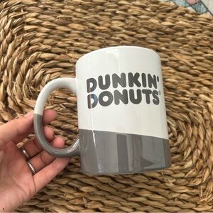 Dunkin’ Donuts Mug 2017 Gray White 16 oz